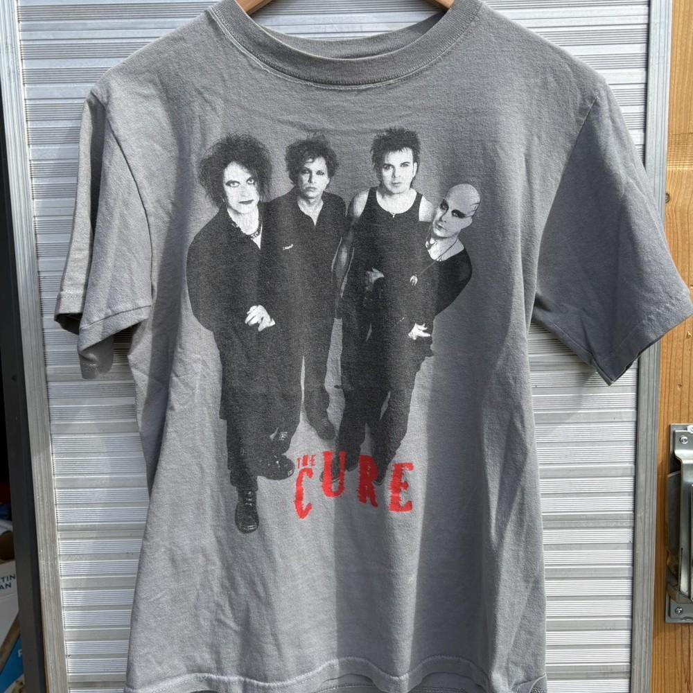2008 The Cure Band rare design Charcoal Short sleeve T shirt vtg NH19192 Unisex T-Shirt S
2008 The Cure Band rare design Charcoal Short sleeve T shirt vtg NH19192 Unisex T-Shirt S