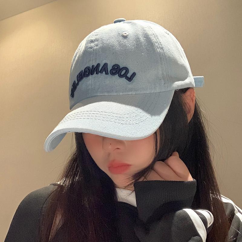 Stylish Summer Blue Denim Baseball Cap For Women With Wide Brim Adjustable Size світло-синій колір
Stylish Summer Blue Denim Baseball Cap For Women With Wide Brim Adjustable Size світло-синій колір