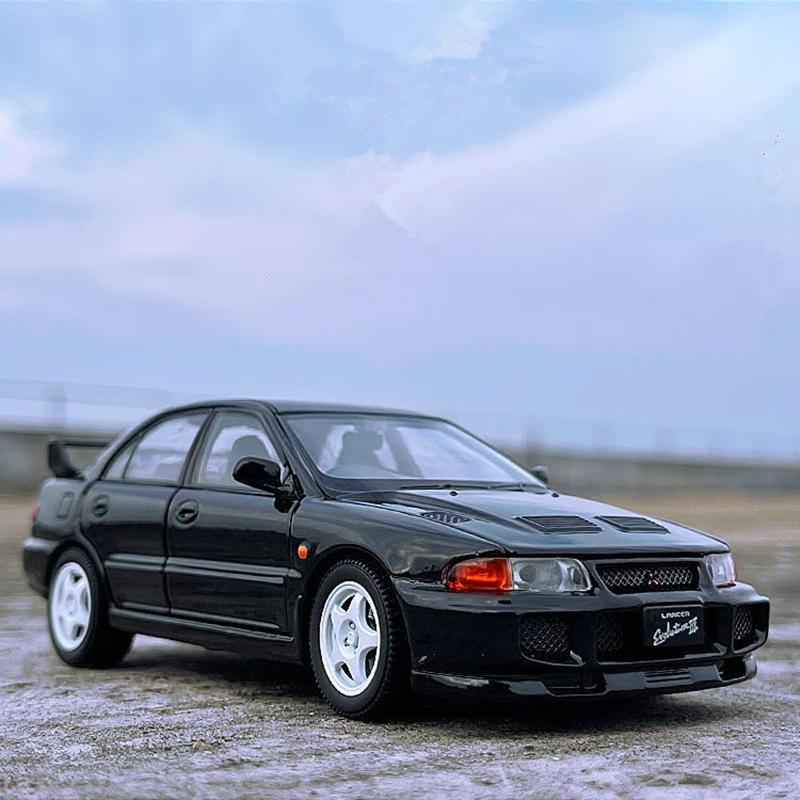 1:32 Mitsubishis Lancer Evolution IX 3 Alloy Racing Car Model Diecasts Simulation Metal Sports Collection Boy Childrens Toy Gift чорний
1:32 Mitsubishis Lancer Evolution IX 3 Alloy Racing Car Model Diecasts Simulation Metal Sports Collection Boy Childrens Toy Gift чорний