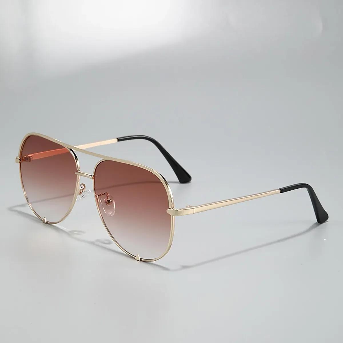 European And American Retro Style Double Beam Toad Mirror Men and Women Metal Sunglasses UV400 Fashion Glasses золотой
European And American Retro Style Double Beam Toad Mirror Men and Women Metal Sunglasses UV400 Fashion Glasses золотой