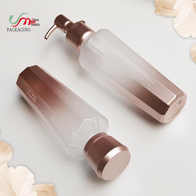 150ml PET Rhombus Rose Gold Gradient Toner Bottle with Elegant Press Cap 168ml with Cap
150ml PET Rhombus Rose Gold Gradient Toner Bottle with Elegant Press Cap 168ml with Cap
