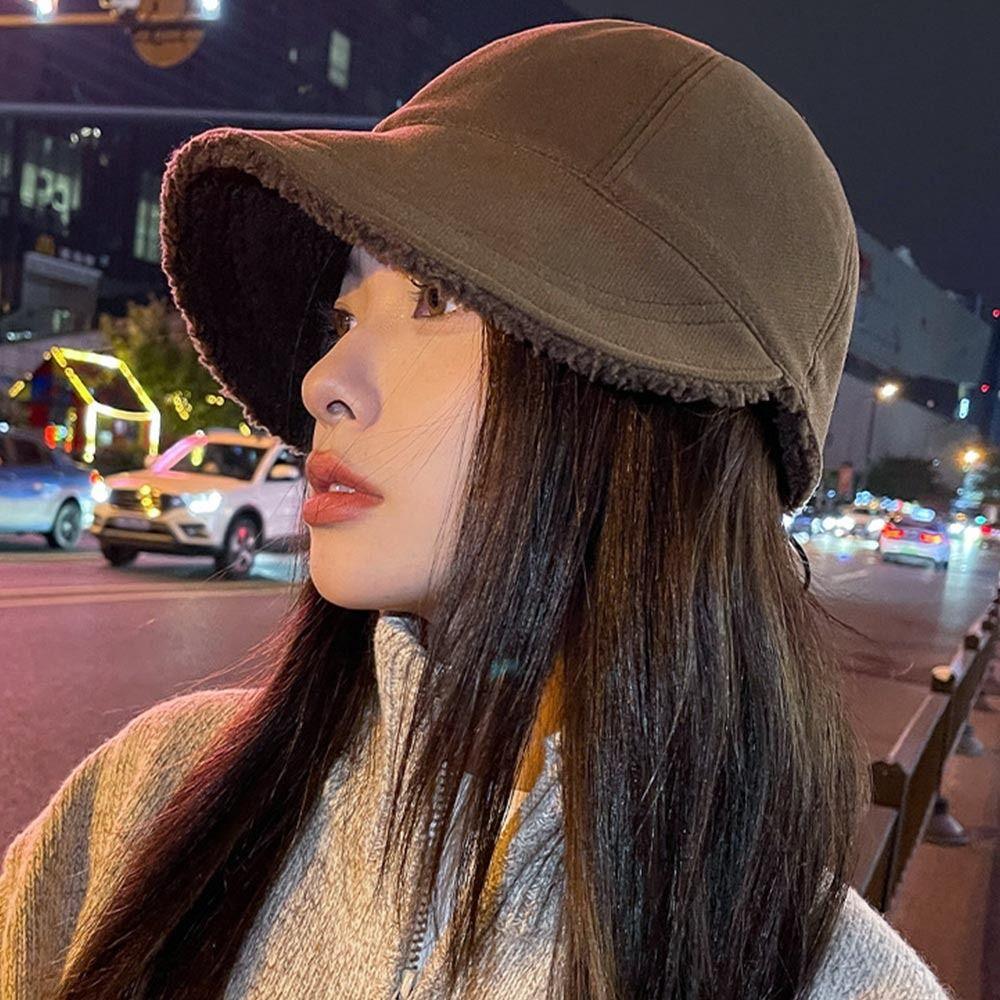 Lady Girls Warm Bomber Caps Snapback Cap Bucket Hat Lamb Wool Hats Baseball Cap кавовий
Lady Girls Warm Bomber Caps Snapback Cap Bucket Hat Lamb Wool Hats Baseball Cap кавовий