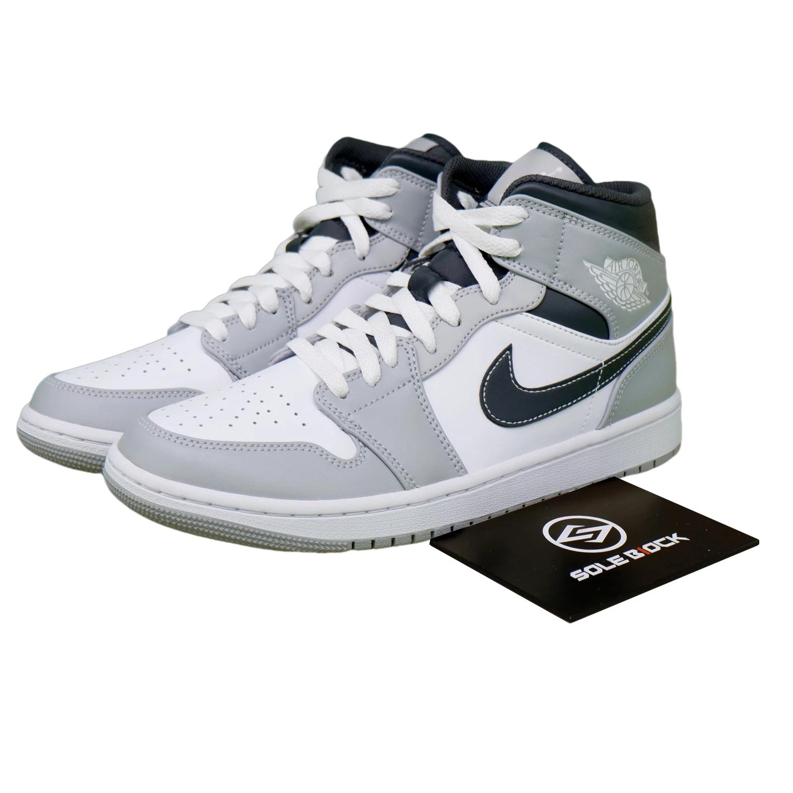 Jordan Air Jordan 1 Mid Light Smoke Grey 554724-078 Men s Sizes EU 40 белый/серый
Jordan Air Jordan 1 Mid Light Smoke Grey 554724-078 Men s Sizes EU 40 белый/серый
