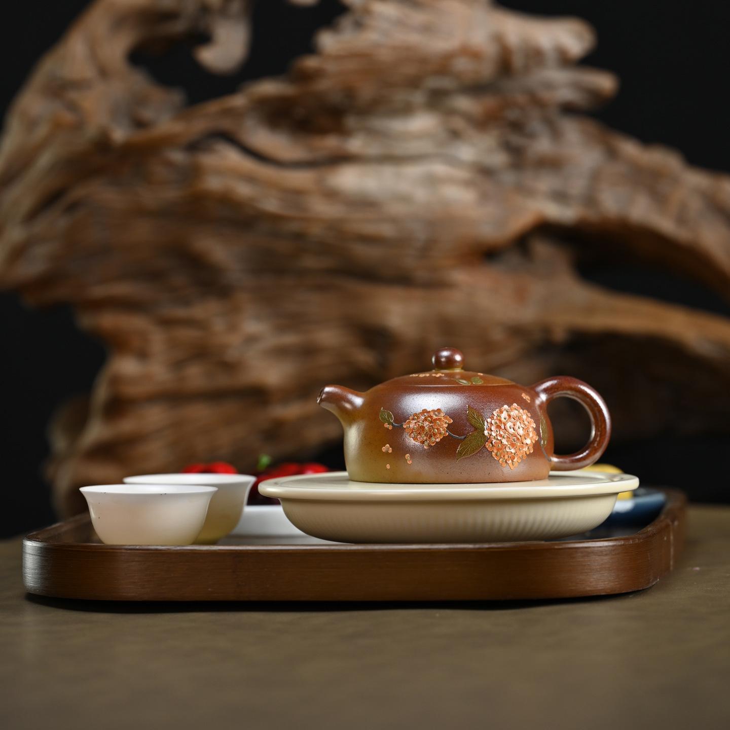 180ml Retro Yixing Purple Clay Teapots Handmade Half Moon Pot Raw Ore Section Mud Kettle Chinese Zisha Teaset Teaware Collection
180ml Retro Yixing Purple Clay Teapots Handmade Half Moon Pot Raw Ore Section Mud Kettle Chinese Zisha Teaset Teaware Collection