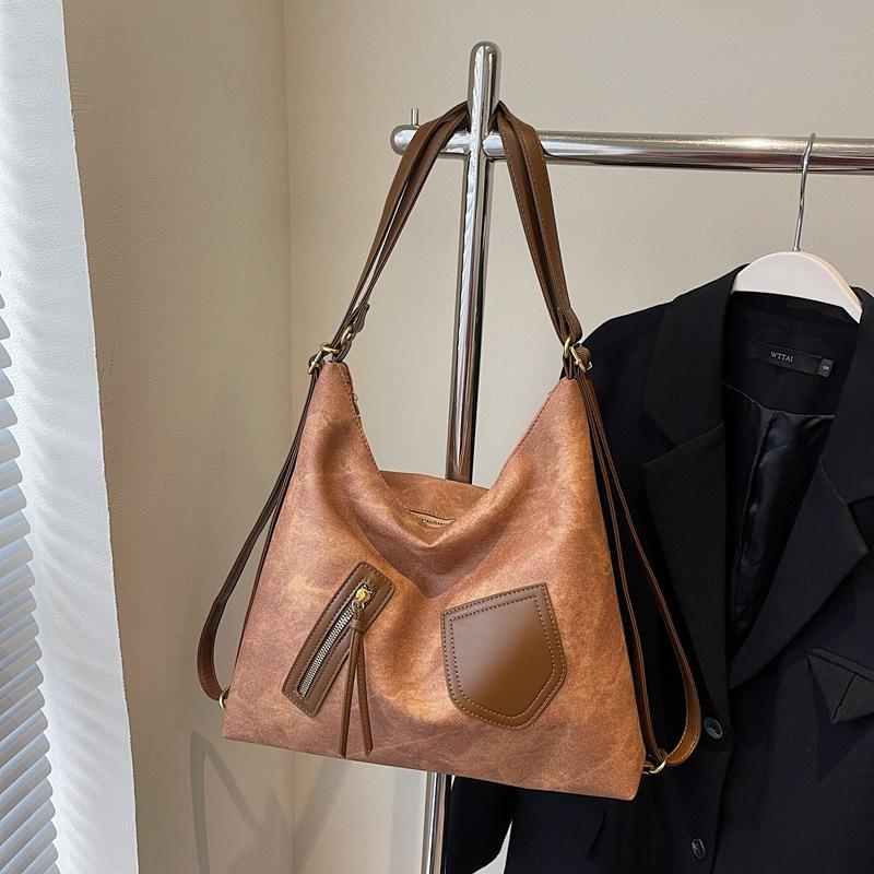 Trendy new Korean retro contrasting colors fashionable high-end double shoulder tote women s bag commuter versatile single shoulder messenger bag
Trendy new Korean retro contrasting colors fashionable high-end double shoulder tote women s bag commuter versatile single shoulder messenger bag