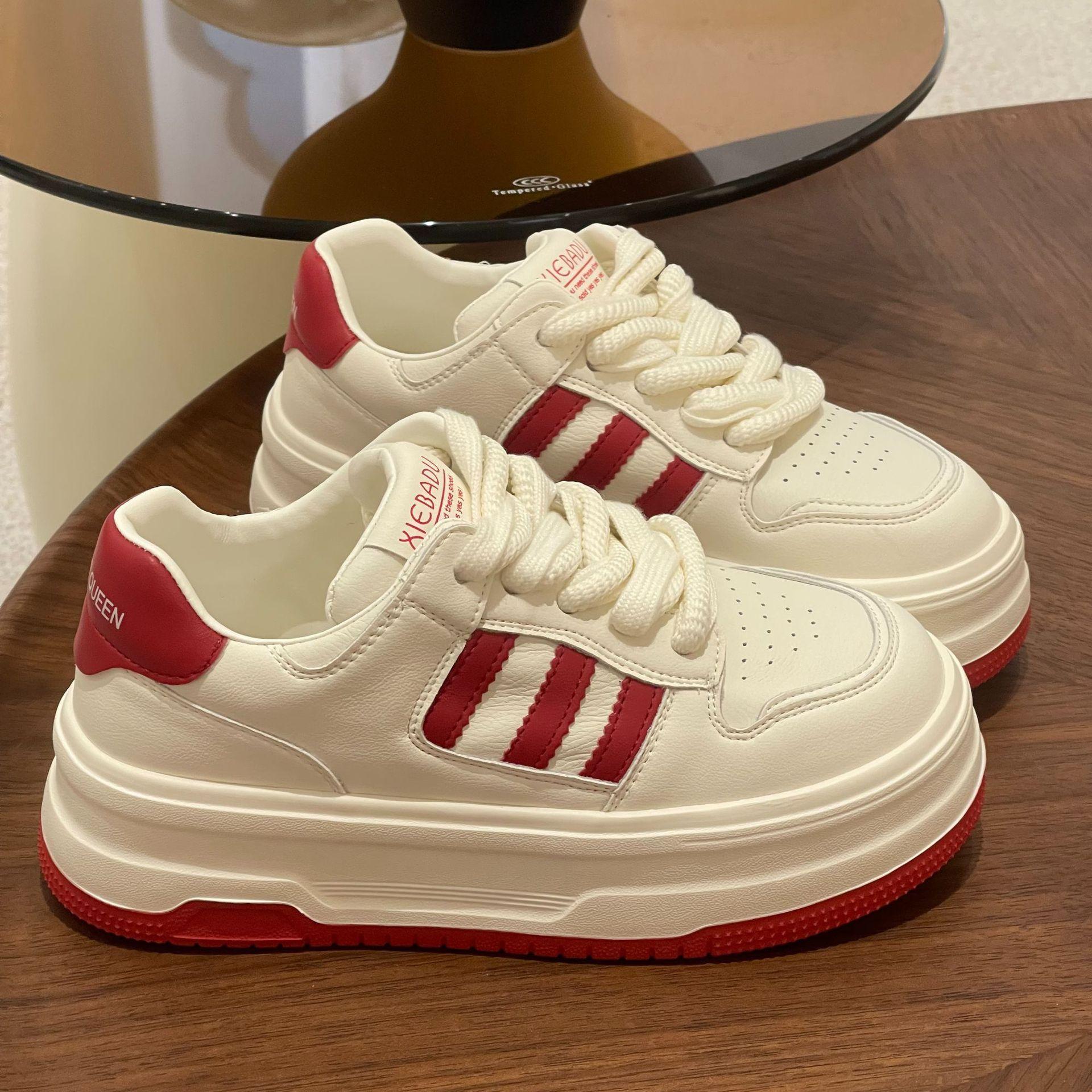 New leather thick-soled lace-up board shoes increase the height and match casual color matching women s little white shoes 40 чорний
New leather thick-soled lace-up board shoes increase the height and match casual color matching women s little white shoes 40 чорний