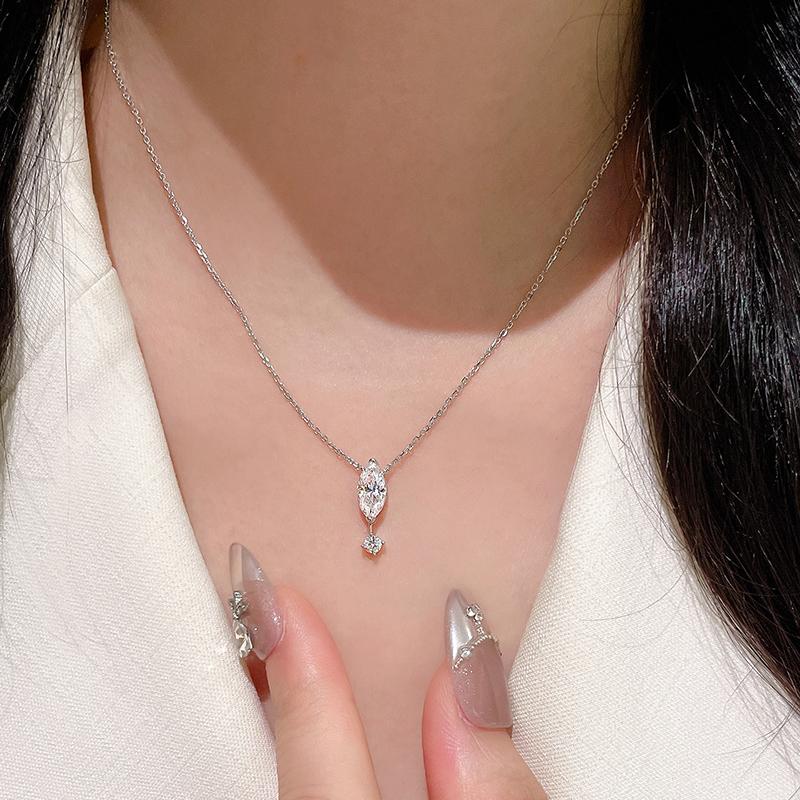 New 925 Silver Simple Stylish Pendant Necklace Women Marquise 5A Cubic Zirconia Wedding Daily Wear Exquisite Girls Fine Jewelry
New 925 Silver Simple Stylish Pendant Necklace Women Marquise 5A Cubic Zirconia Wedding Daily Wear Exquisite Girls Fine Jewelry