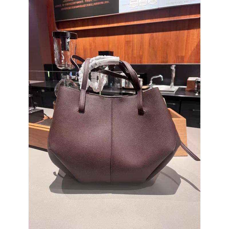 Женская сумка-тоут нишевая, большой вместимости, из натуральной кожи, женская сумка, модная сумка для поездок на работу One Size кофейный
Женская сумка-тоут нишевая, большой вместимости, из натуральной кожи, женская сумка, модная сумка для поездок на работу One Size кофейный