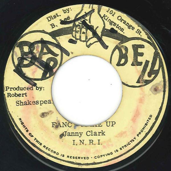 7-дюймовая пластинка JOHNNY CLARKE - Fancy Make Up NONE Bar Bell 1975 Ямайка Регги, Ска и Даб Б/У
7-дюймовая пластинка JOHNNY CLARKE - Fancy Make Up NONE Bar Bell 1975 Ямайка Регги, Ска и Даб Б/У