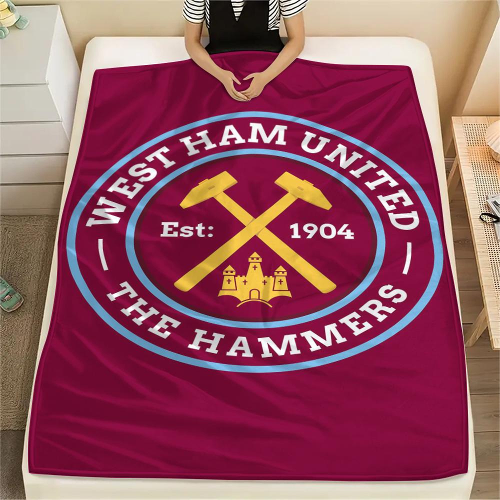 1PC West Ham United Print Flannel Blanket, High quality Comfortable for All Seasons, Home Decor, Warmth and Comfort, Perfect for Christmas Gifts246 80cm x 120cm
1PC West Ham United Print Flannel Blanket, High quality Comfortable for All Seasons, Home Decor, Warmth and Comfort, Perfect for Christmas Gifts246 80cm x 120cm