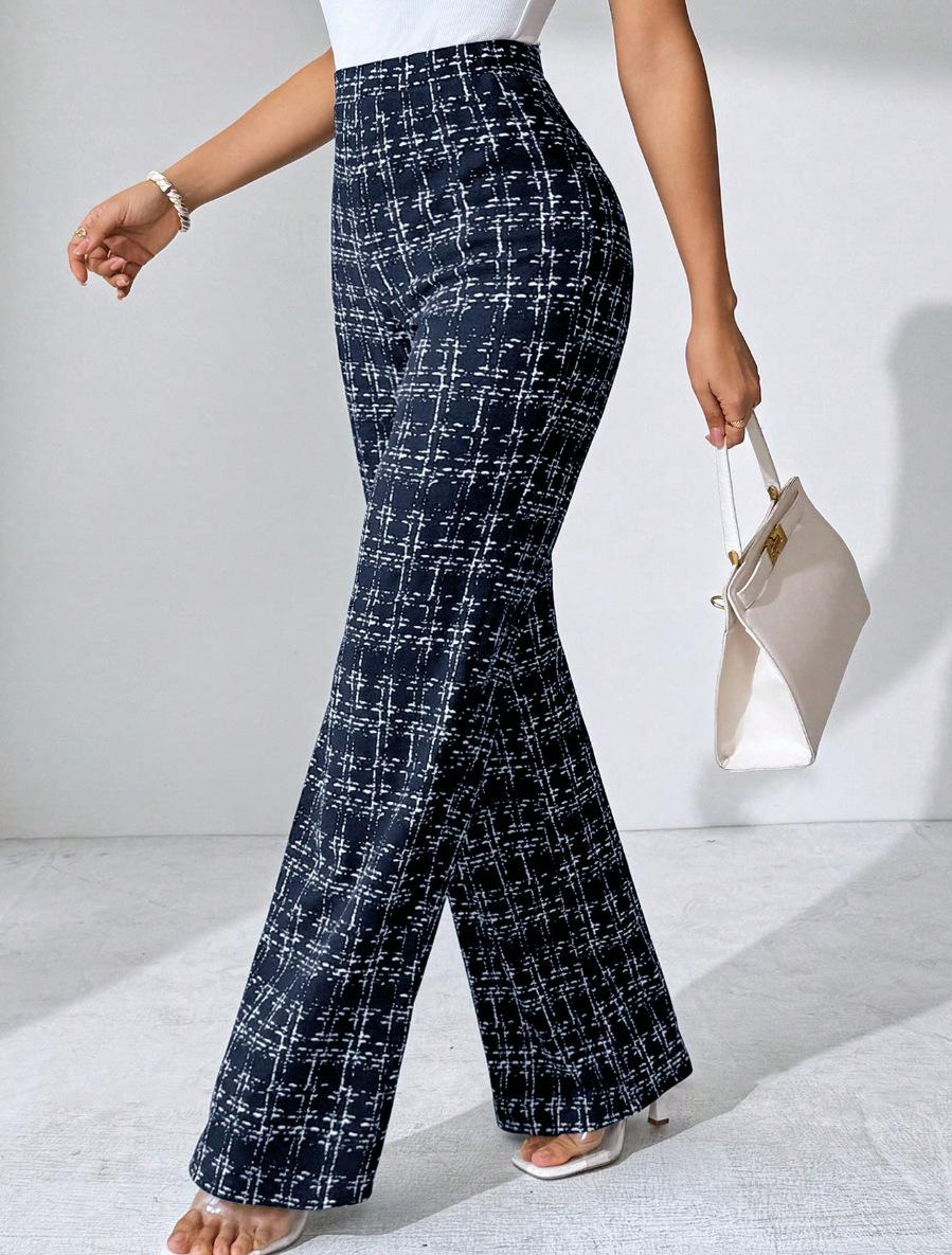 Summer 2025 Women s Fashion Plaid Print Casual Pants 4XL темно-синього кольору
Summer 2025 Women s Fashion Plaid Print Casual Pants 4XL темно-синього кольору