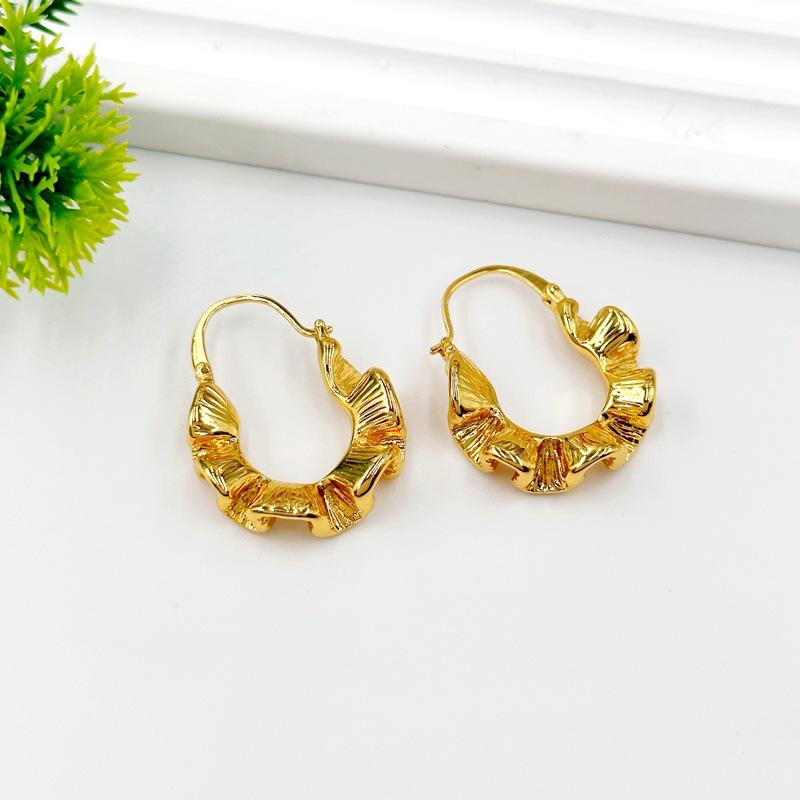 Light Luxury Exaggerated Creative Design Personalized Earrings Abstract Wavy Wrinkled Stud Earrings золотой
Light Luxury Exaggerated Creative Design Personalized Earrings Abstract Wavy Wrinkled Stud Earrings золотой