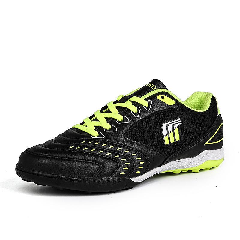 New large size men s football shoes fashion student game training broken nail shoes men s and women s sports shoes 45
New large size men s football shoes fashion student game training broken nail shoes men s and women s sports shoes 45