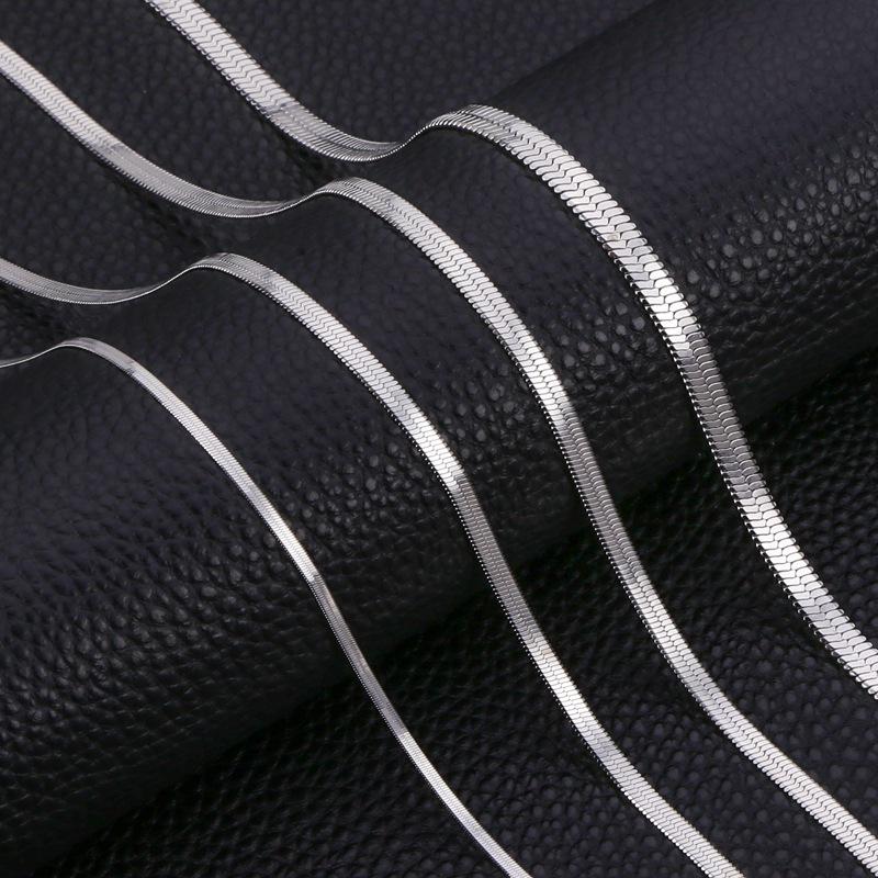 18K Gold Ins-Style Titanium Steel Choker Necklace: Women s Exquisite Clavicle Chain 3.0mm x 45cm
18K Gold Ins-Style Titanium Steel Choker Necklace: Women s Exquisite Clavicle Chain 3.0mm x 45cm