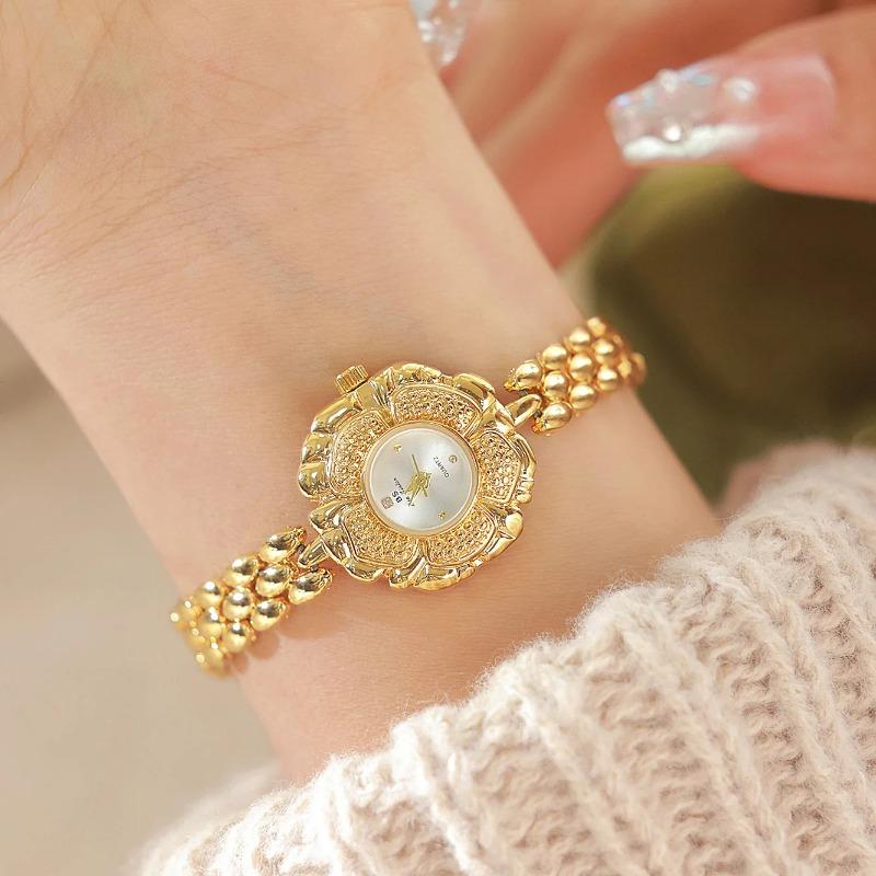 Женские часы бренда Light Luxury Medieval Gold Camellia браслет наручные часы водонепроницаемые женские модные кварцевые часы подарок
Женские часы бренда Light Luxury Medieval Gold Camellia браслет наручные часы водонепроницаемые женские модные кварцевые часы подарок