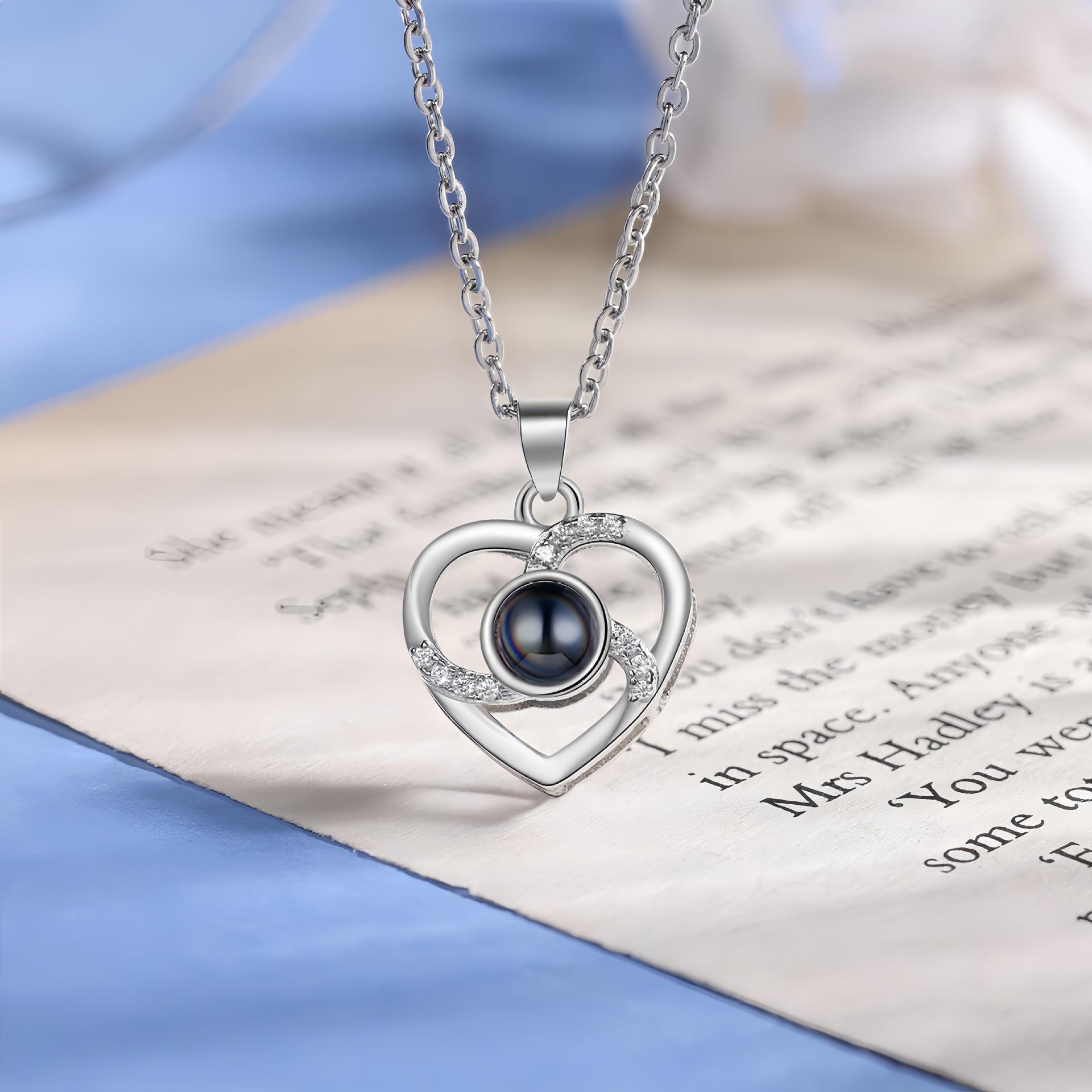 100 Languages I Love You Projection Heart Pendant Necklace with Diamond-Inlaid Love Heart Clavicle Chain for Women
100 Languages I Love You Projection Heart Pendant Necklace with Diamond-Inlaid Love Heart Clavicle Chain for Women