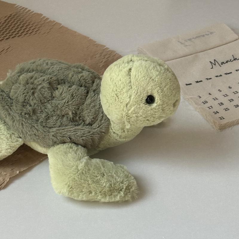 Мягкая игрушка Tully Little Turtle - Милая кукла Jellycat и идеальный подарок на праздник 30cm зелёный
Мягкая игрушка Tully Little Turtle - Милая кукла Jellycat и идеальный подарок на праздник 30cm зелёный