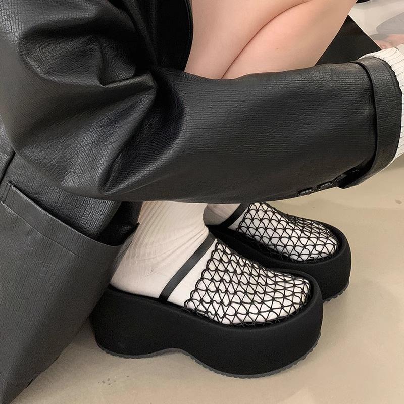 Small mesh bag head slippers women s thick bottom summer 2025 new hollow niche breathable skirt cool slippers 40 хакі
Small mesh bag head slippers women s thick bottom summer 2025 new hollow niche breathable skirt cool slippers 40 хакі