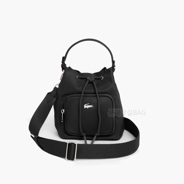 Lacoste Izzie Nylon Bucket Crossbag Black
Lacoste Izzie Nylon Bucket Crossbag Black