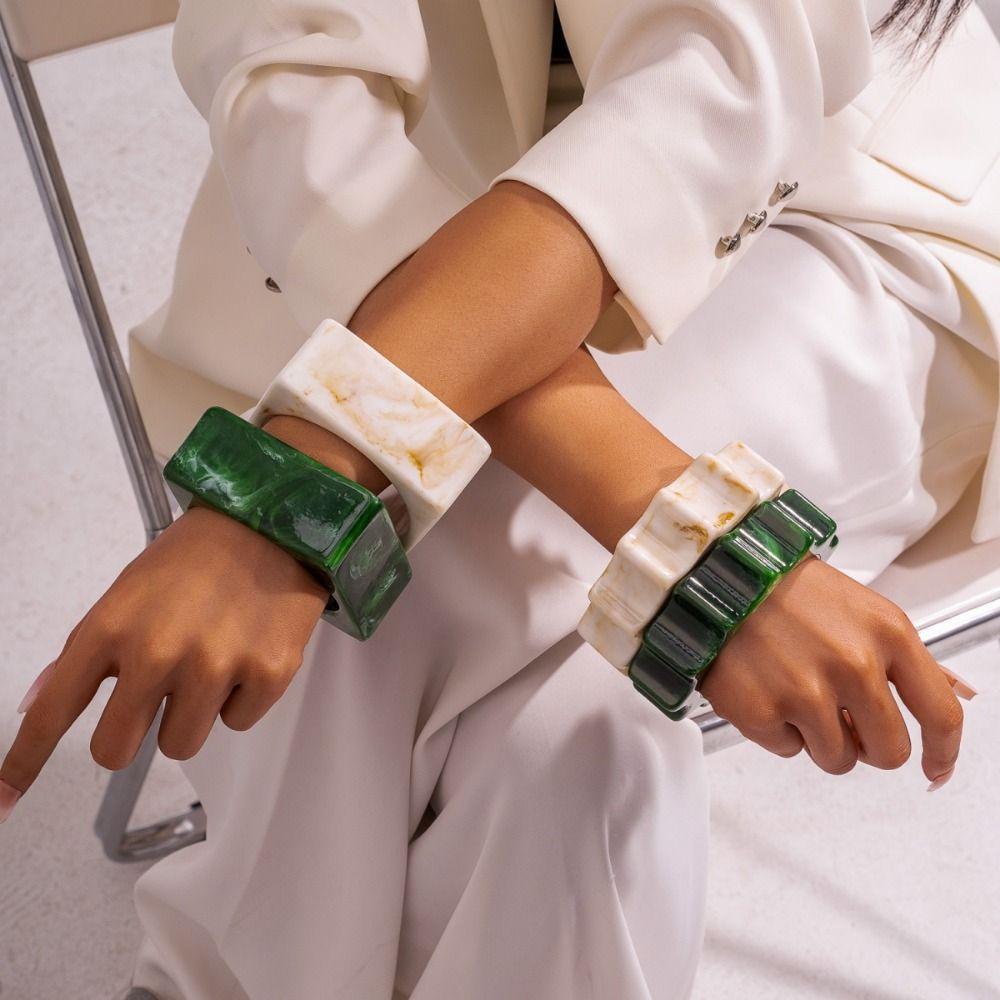 Geometric Wide Resin Bracelet Bangles Square Retro Hand Ring Chunky Bracelets Jewelry Accessories Gear-Green
Geometric Wide Resin Bracelet Bangles Square Retro Hand Ring Chunky Bracelets Jewelry Accessories Gear-Green