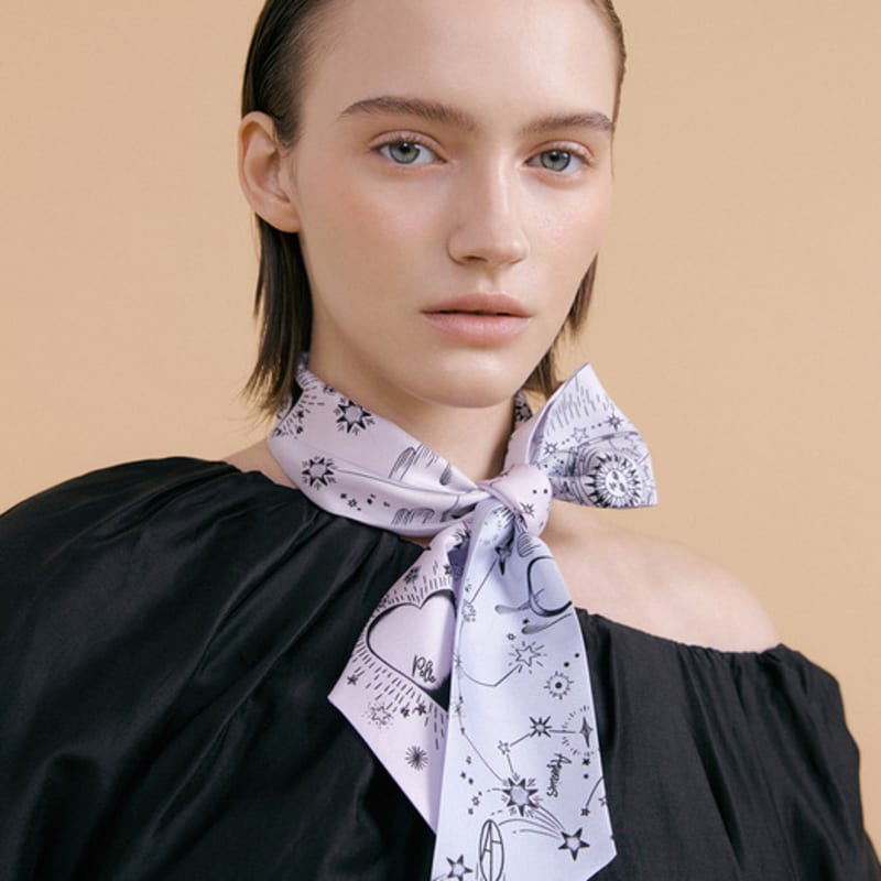 AVVINA PELLE Zodiac Long Twilly Silk Scarf - Lilac/Baby Blue Lavender&Lilac
AVVINA PELLE Zodiac Long Twilly Silk Scarf - Lilac/Baby Blue Lavender&Lilac