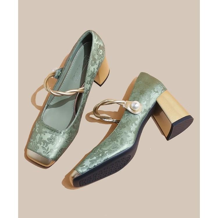 Guofeng New Chinese Square Head Mary Jane Shoes Women s Thick Heel 2025 New Jacquard Strap with Cheongsam High Heel Single Shoes 34
Guofeng New Chinese Square Head Mary Jane Shoes Women s Thick Heel 2025 New Jacquard Strap with Cheongsam High Heel Single Shoes 34