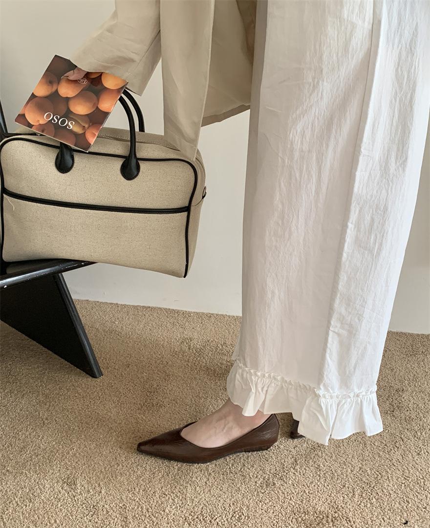 Весна 2025 новый нишевый темперамент высокого класса остроносые туфли на низком каблуке женские профессиональные черные туфли на низком каблуке 39 темно-коричневого
Весна 2025 новый нишевый темперамент высокого класса остроносые туфли на низком каблуке женские профессиональные черные туфли на низком каблуке 39 темно-коричневого