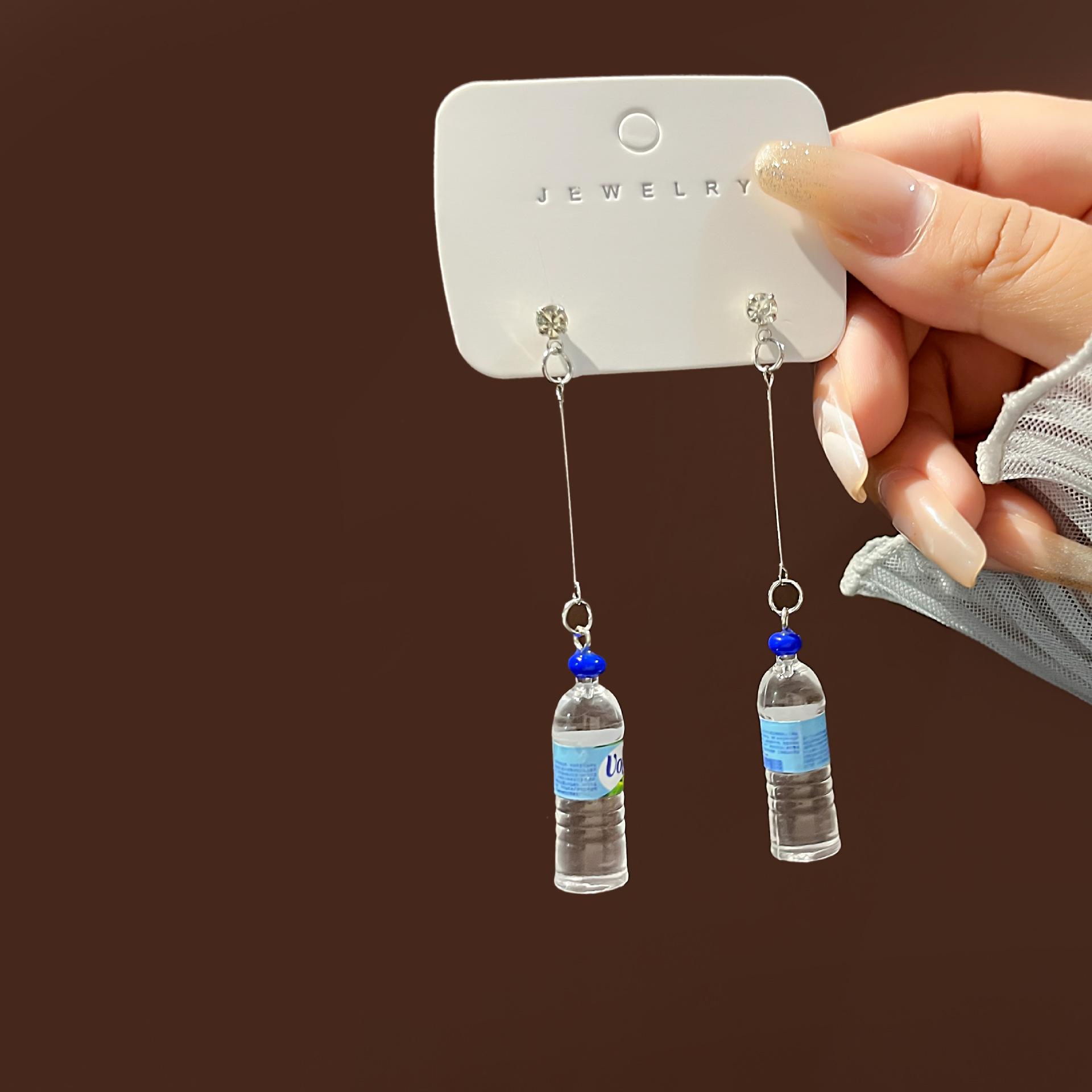 Креативні мультяшні сережки з молочним чаєм і пляшками з водою – милий японський і корейський стиль
Креативні мультяшні сережки з молочним чаєм і пляшками з водою – милий японський і корейський стиль