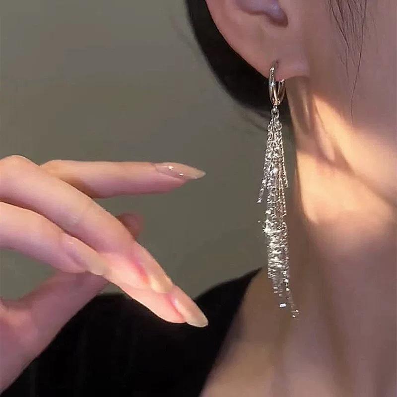 ‘1Pair Exaggerated Metal Long Tassels Drop Earrings For Women Girls Fashion Exquisite Dangle Earrings Jewelry Accessories Gifts
‘1Pair Exaggerated Metal Long Tassels Drop Earrings For Women Girls Fashion Exquisite Dangle Earrings Jewelry Accessories Gifts