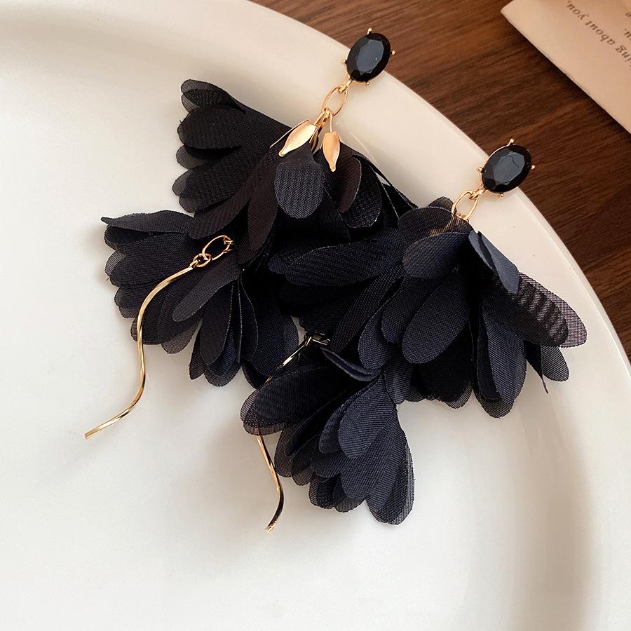 Silver needle fabric chiffon flower pendant earrings holiday wind sweet small fresh stud earrings niche high-end earrings women
Silver needle fabric chiffon flower pendant earrings holiday wind sweet small fresh stud earrings niche high-end earrings women