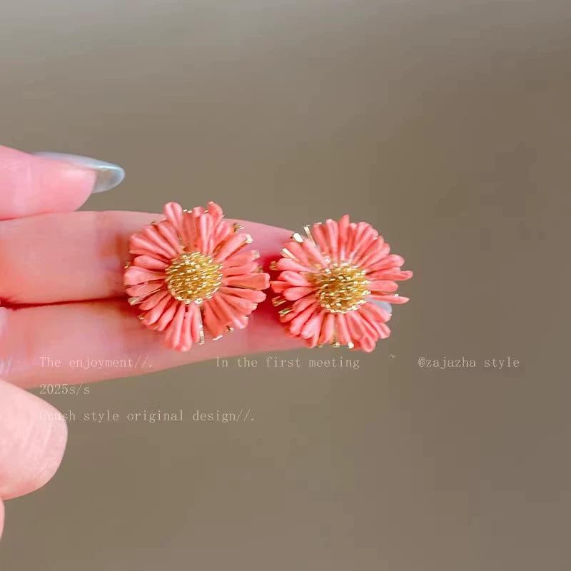 2025 High-End Silver Flower Earrings - Spring & Summer Collection for Women
2025 High-End Silver Flower Earrings - Spring & Summer Collection for Women
