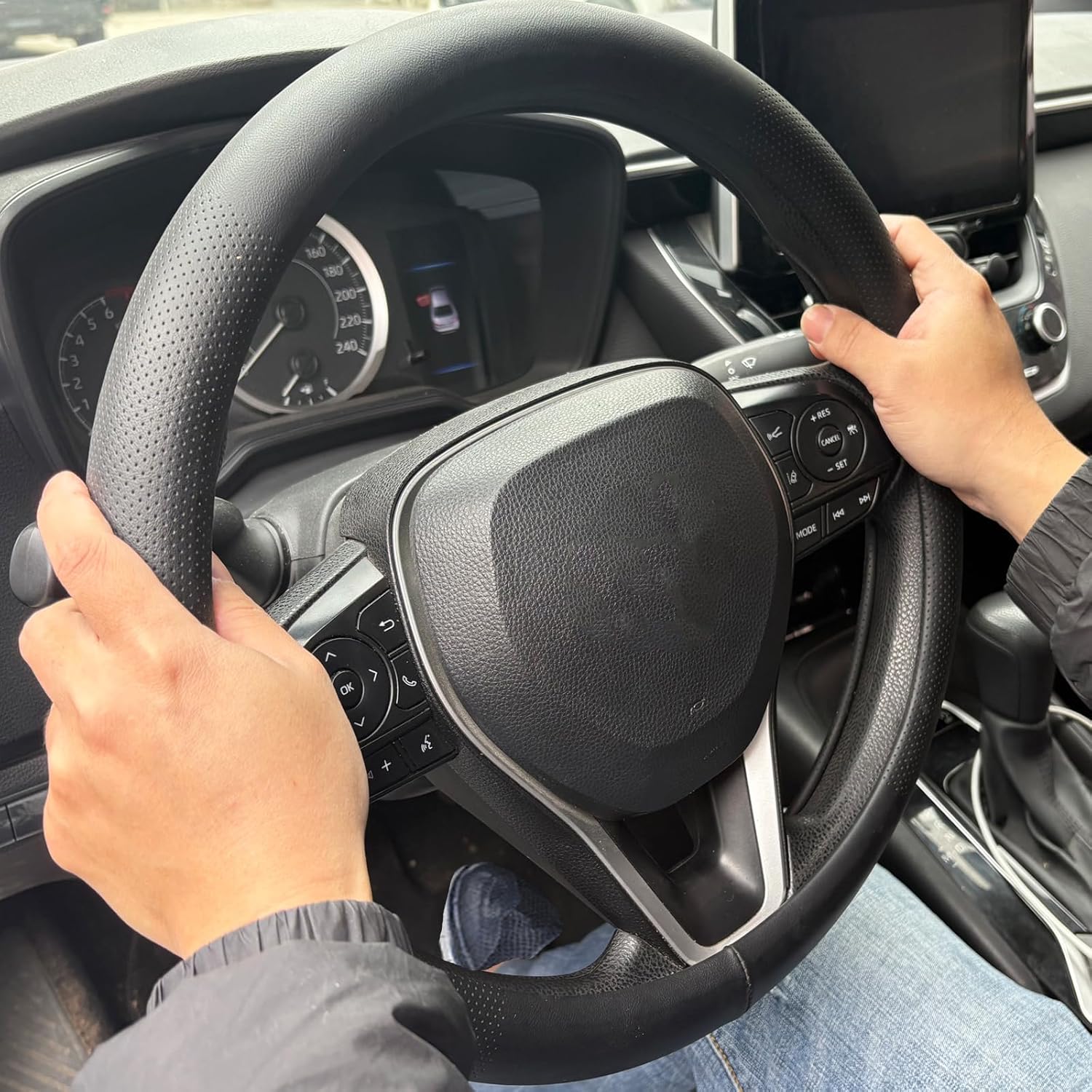 Car Leather Steering Wheel Cover for Toyota Tacoma Camry Rav4 Corolla Highlander Avalon Sienna Tundra Chevy Accessories 2026 1983-2026 Breathable
Car Leather Steering Wheel Cover for Toyota Tacoma Camry Rav4 Corolla Highlander Avalon Sienna Tundra Chevy Accessories 2026 1983-2026 Breathable