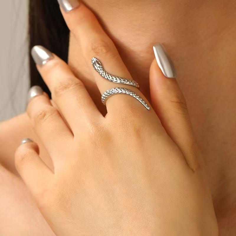 Регулируемый браслет и кольцо в стиле европейском и американском стиле с дизайном змеи для мужчин и женщин
Регулируемый браслет и кольцо в стиле европейском и американском стиле с дизайном змеи для мужчин и женщин