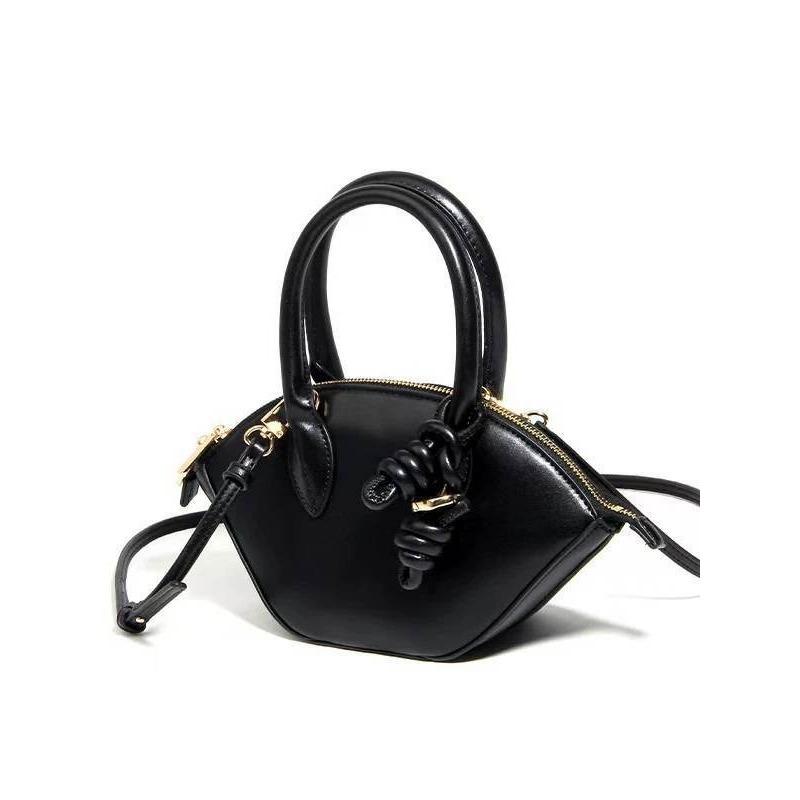 New high-end western style handbag fashion trend style shoulder liquid bag shell women s bag 29cm*10cm*15cm
New high-end western style handbag fashion trend style shoulder liquid bag shell women s bag 29cm*10cm*15cm