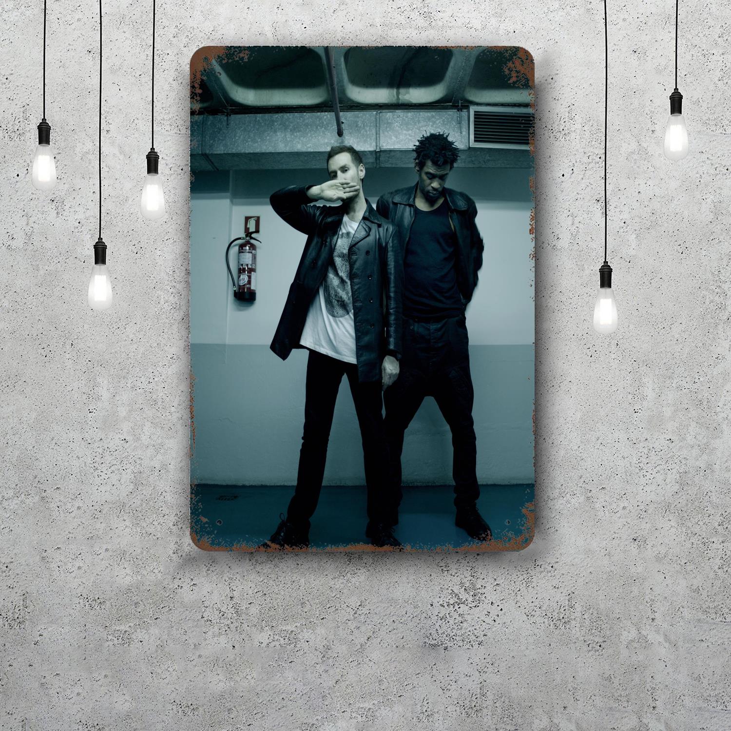 Massive Attack Vintage Metal Tin Signs Posters Decor Retro Metal Plaque Wall Art Decor for Garage Bar 20x30cm(7.8x11.8inch)
Massive Attack Vintage Metal Tin Signs Posters Decor Retro Metal Plaque Wall Art Decor for Garage Bar 20x30cm(7.8x11.8inch)