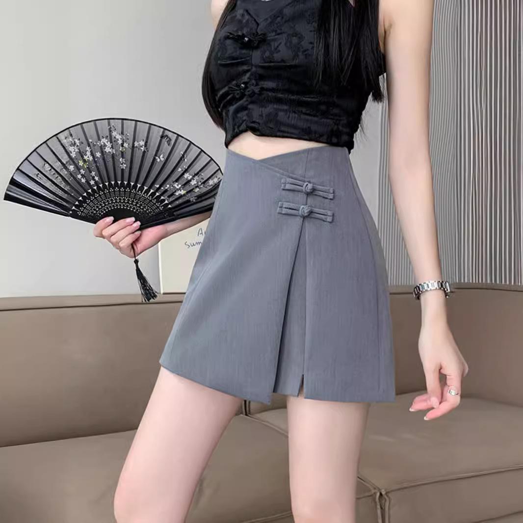 High Waist Chinese Style Midi Skirt with Irregular Frog Closure and Slit - Women s Summer Slimming A-Line Skirt Pants 3XL
High Waist Chinese Style Midi Skirt with Irregular Frog Closure and Slit - Women s Summer Slimming A-Line Skirt Pants 3XL