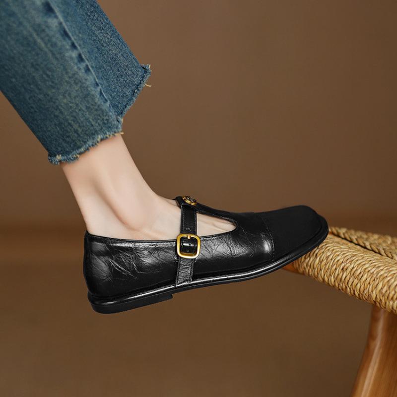 New women s flat-soled single shoes, round head comfortable rubber soft-soled large-size shoes, flat heels, one pedal, small leather shoes for women 39 чёрный
New women s flat-soled single shoes, round head comfortable rubber soft-soled large-size shoes, flat heels, one pedal, small leather shoes for women 39 чёрный