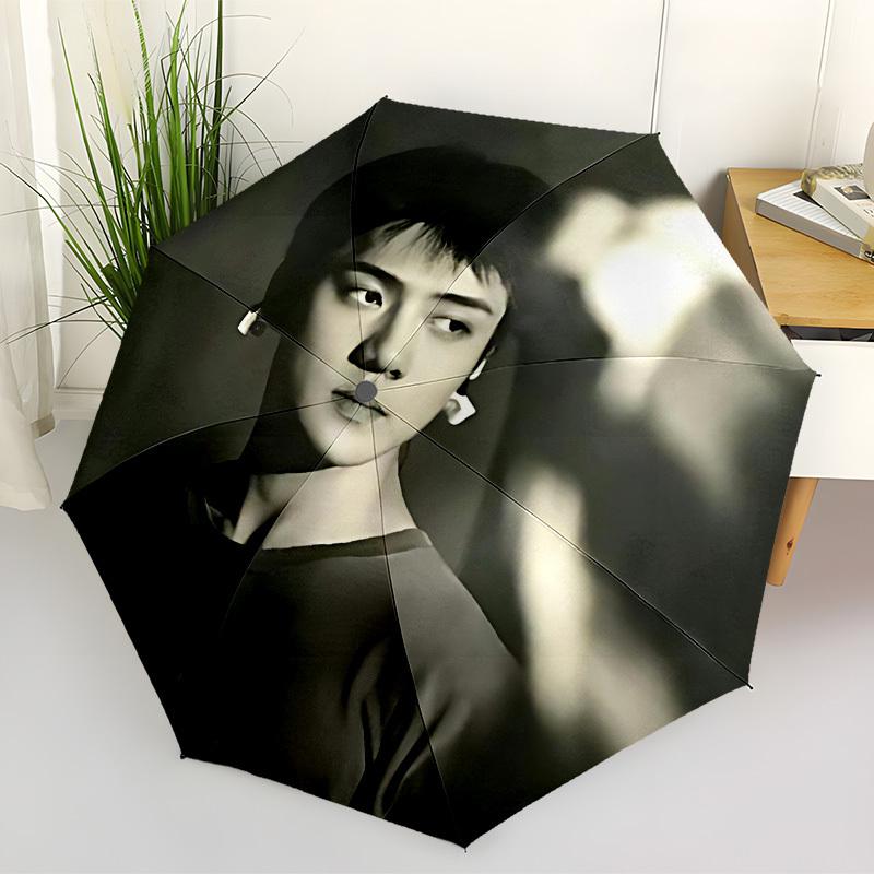 1 шт. Автоматична складана парасолька EXO SEHUN - Компактна конструкція з 8 спицями, Міцний пластик та залізо, Легка для використання на вулиці та щоденного використання, a0929136
1 шт. Автоматична складана парасолька EXO SEHUN - Компактна конструкція з 8 спицями, Міцний пластик та залізо, Легка для використання на вулиці та щоденного використання, a0929136