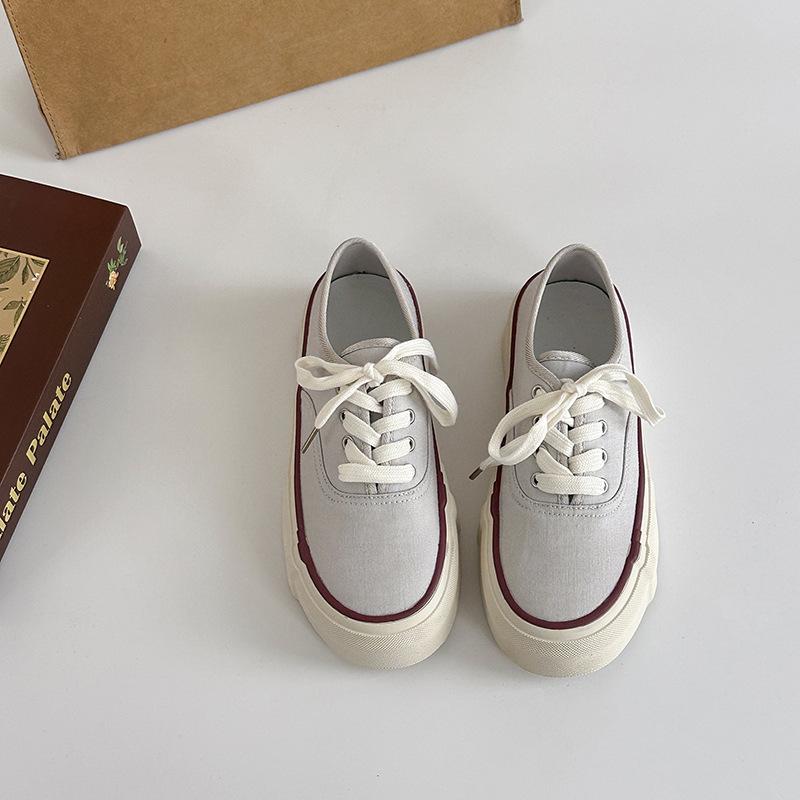 Простые и модные маленькие белые туфли, кеды, женские летние, корейская версия, на шнуровке, универсальные, повседневные, дышащие, низкие, плоские парусиновые туфли 35
Простые и модные маленькие белые туфли, кеды, женские летние, корейская версия, на шнуровке, универсальные, повседневные, дышащие, низкие, плоские парусиновые туфли 35