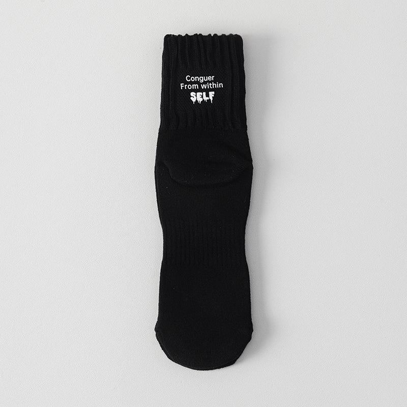 Мужские осенне-зимние утолщенные теплые дезодорирующие спортивные носки-гольфы 1 pair чёрный
Мужские осенне-зимние утолщенные теплые дезодорирующие спортивные носки-гольфы 1 pair чёрный