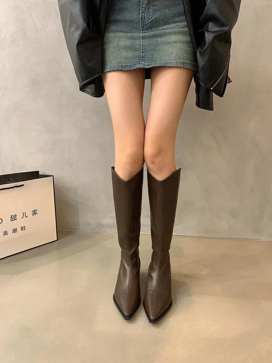 Женские сапоги Челси на среднем каблуке, высокие сапоги до колена, мотоциклетные сапоги на платформе, дизайнерские винтажные сапоги с острым носком, высокие рыцарские сапоги 35 коричневый
Женские сапоги Челси на среднем каблуке, высокие сапоги до колена, мотоциклетные сапоги на платформе, дизайнерские винтажные сапоги с острым носком, высокие рыцарские сапоги 35 коричневый