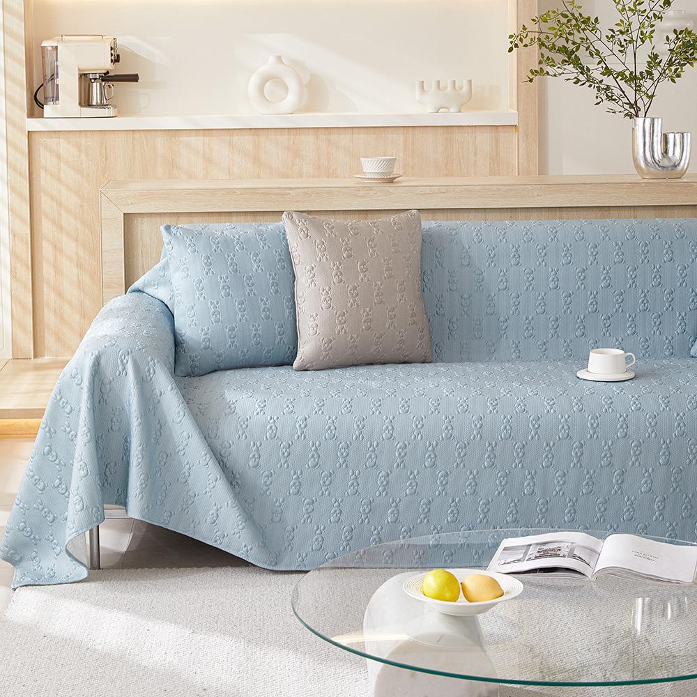 Летнее прохладное ощущение диванного полотенца из искусственной кожи, цельное, можно стирать в машине, полностью покрытая, универсальная нескользящая подушка для сиденья для летнего дивана, полотенце 180*130CM
Летнее прохладное ощущение диванного полотенца из искусственной кожи, цельное, можно стирать в машине, полностью покрытая, универсальная нескользящая подушка для сиденья для летнего дивана, полотенце 180*130CM