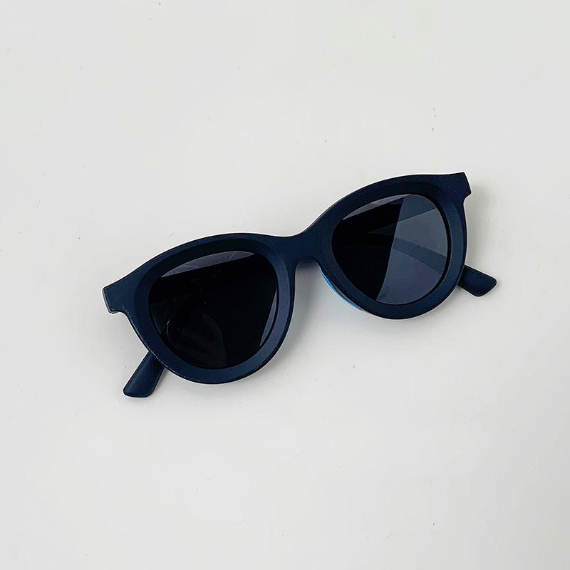 Children s summer sunscreen sunglasses baby candy color sweet cool glasses sunscreen UV protection sunglasses чёрный
Children s summer sunscreen sunglasses baby candy color sweet cool glasses sunscreen UV protection sunglasses чёрный