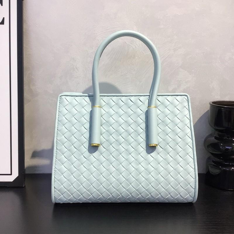 2026 Genuine Leather Women s Bag Knitted Tote Retro Handbag Commuting Large Capacity Shoulder 25.5X20X15.5cm світло-синій колір
2026 Genuine Leather Women s Bag Knitted Tote Retro Handbag Commuting Large Capacity Shoulder 25.5X20X15.5cm світло-синій колір