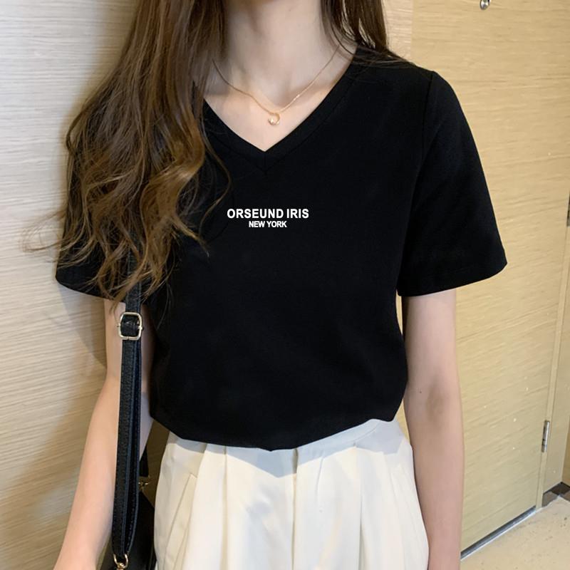 Дизайн с V-образным вырезом, нишевый, спереди на плечах, большого размера, в американском ретро-стиле, летняя футболка с короткими рукавами, женская, новинка 2025 года, одежда с рукавами до локтя S
Дизайн с V-образным вырезом, нишевый, спереди на плечах, большого размера, в американском ретро-стиле, летняя футболка с короткими рукавами, женская, новинка 2025 года, одежда с рукавами до локтя S