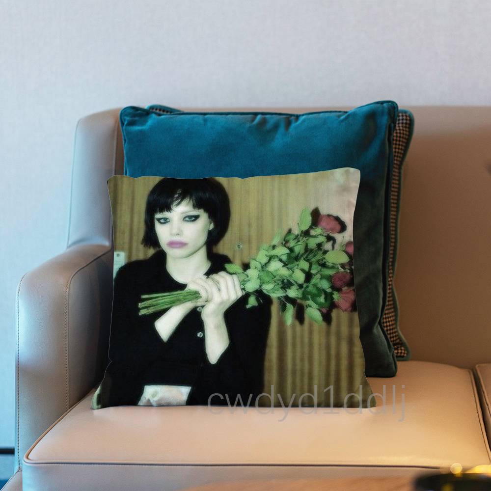 CCrystal Castles Band Amnesty Cushion Cover Pillow Cover Decor Pillowcase Printed Cushion Case For Couch 30x30cm
CCrystal Castles Band Amnesty Cushion Cover Pillow Cover Decor Pillowcase Printed Cushion Case For Couch 30x30cm