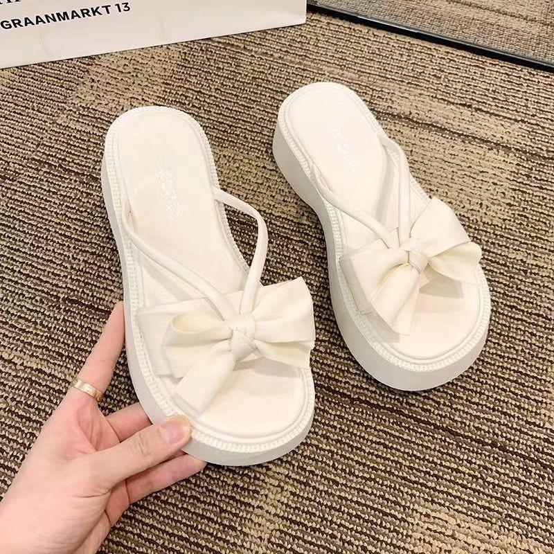 French haute couture sandals 2025 new bottom bow beach slippers women summer wear ins fairy style 40
French haute couture sandals 2025 new bottom bow beach slippers women summer wear ins fairy style 40