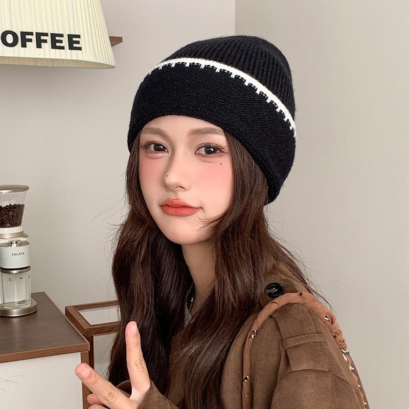 Color blocking Knitted Hats for Women Warm and Ear Protecting Woolen Hats for Autumn and Winter Face Enhancing Small Headscarves Cold Hats one size
Color blocking Knitted Hats for Women Warm and Ear Protecting Woolen Hats for Autumn and Winter Face Enhancing Small Headscarves Cold Hats one size