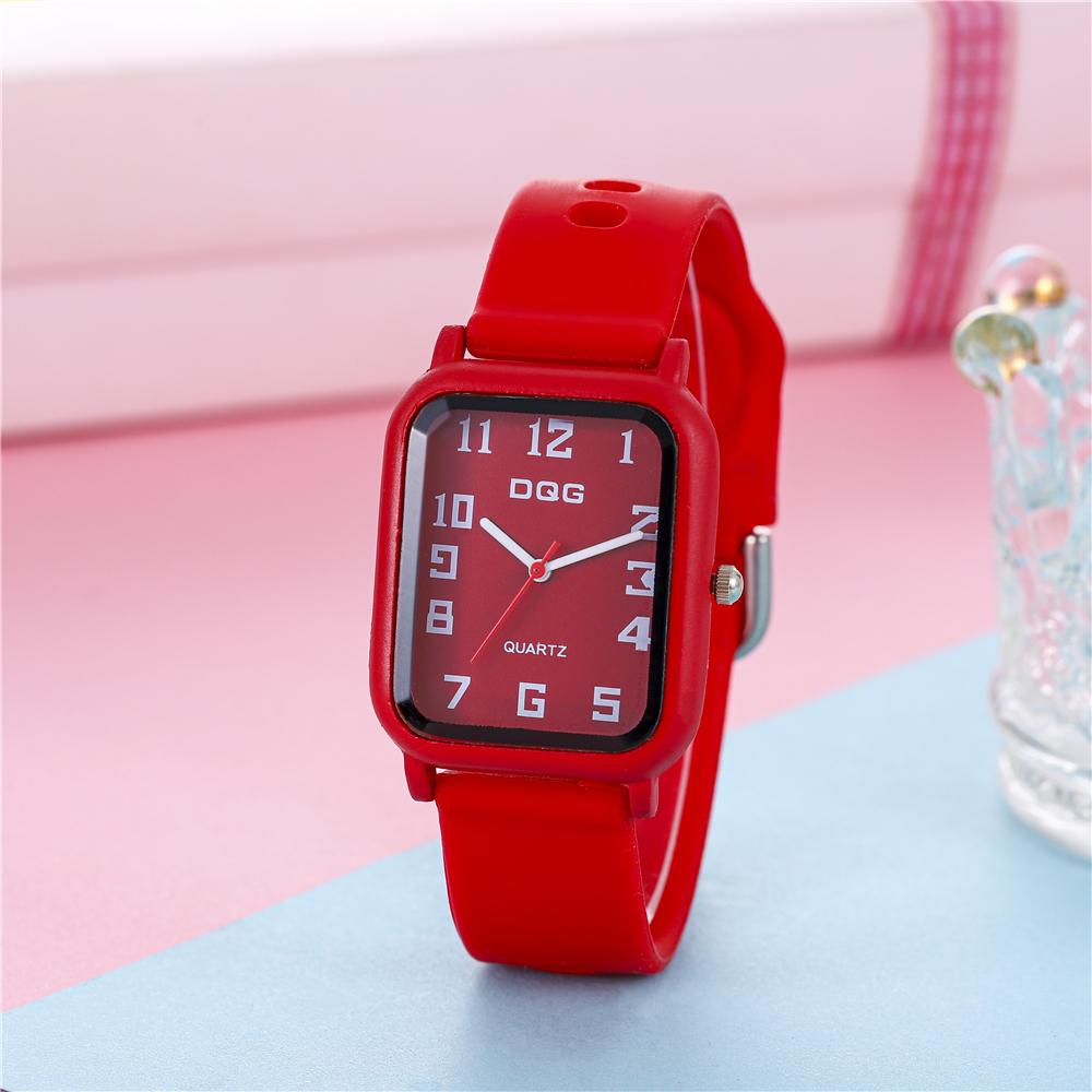 Fashion Sports Women DQG Brand Watches Simple Rectangle Numbers Ladies Quartz Watch Casual Silicone Strap Dress Gift Wristwatche червоний
Fashion Sports Women DQG Brand Watches Simple Rectangle Numbers Ladies Quartz Watch Casual Silicone Strap Dress Gift Wristwatche червоний