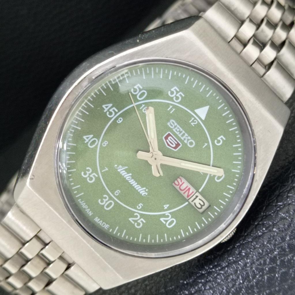 ПОДЛИННЫЕ ВИНТАЖНЫЕ МУЖСКИЕ АВТОМАТИЧЕСКИЕ ЧАСЫ SEIKO 5 ЯПОНСКОГО ПРОИЗВОДСТВА С ЗЕЛЕНЫМ ЦВЕТОМ ЦИФЕРБЛАТА a500081-2 R151a-a500081
ПОДЛИННЫЕ ВИНТАЖНЫЕ МУЖСКИЕ АВТОМАТИЧЕСКИЕ ЧАСЫ SEIKO 5 ЯПОНСКОГО ПРОИЗВОДСТВА С ЗЕЛЕНЫМ ЦВЕТОМ ЦИФЕРБЛАТА a500081-2 R151a-a500081